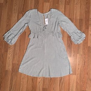 American Eagle Stripped Dress